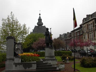 Plantsoen nabij stadhuis van Vis� Plantsoen nabij stadhuis van Vis�