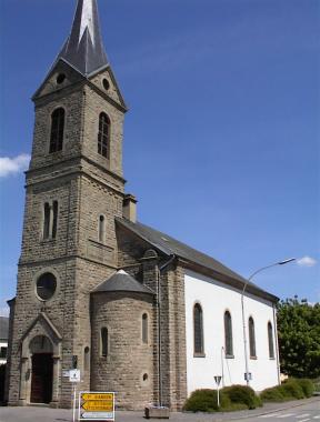 De kerk van Gilsdorf, eindpunt van het traject De kerk van Gilsdorf, eindpunt van het traject