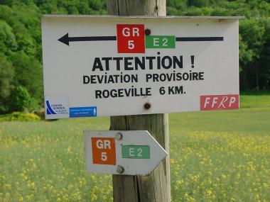 Omleiding vanwege omgewaaide bomen nabij Martincourt Omleiding vanwege omgewaaide bomen nabij Martincourt