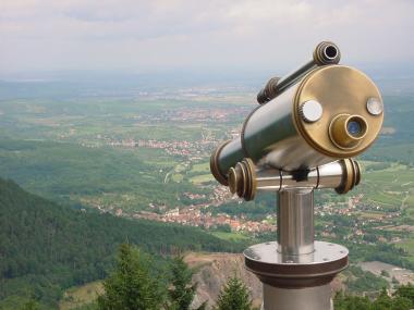 Uitzicht vanaf Mont-Sainte-Odile (764 meter) Uitzicht vanaf Mont-Sainte-Odile (764 meter)