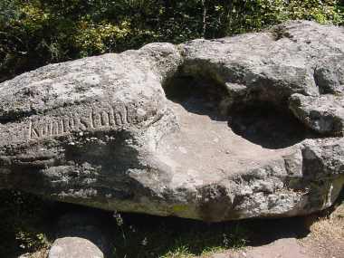 De rocher du Koeningstuhl op 938 meter hoogte De rocher du Koeningstuhl op 938 meter hoogte