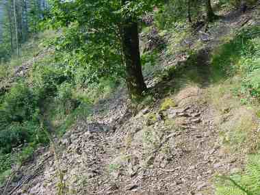 Steile zig-zag beklimming nabij Mittlach Steile zig-zag beklimming nabij Mittlach