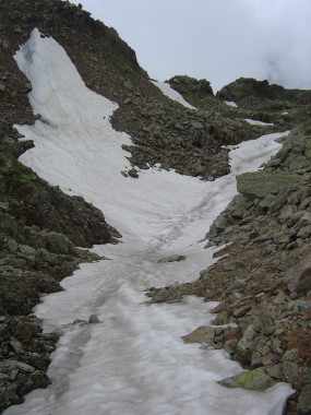 Stukje wandelen door de sneeuw bij Col du Br�vent